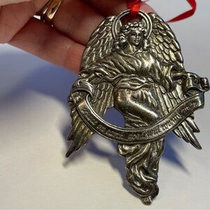 Vintage Reed Barton Angel Peace on Earth Christmas Ornament Silver Tone Pewter